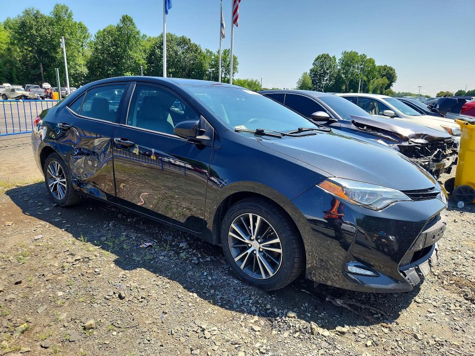 58161326 :رقم المزاد ، 2T1BURHE3HC915962 vin ، 2017 Toyota Corolla مزاد بيع