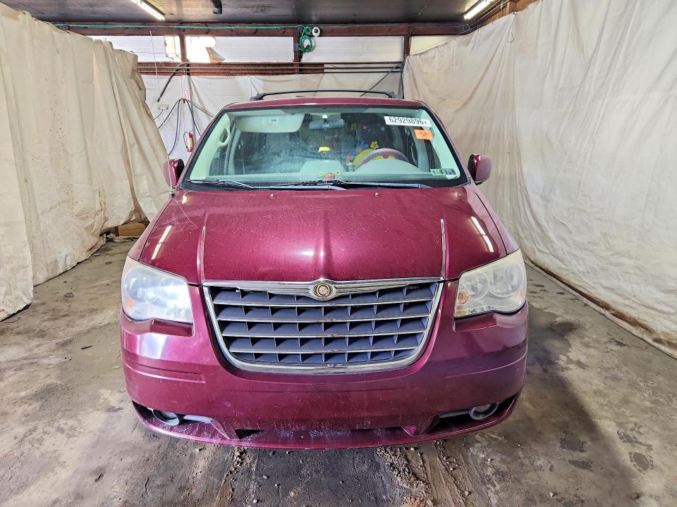 62929896 :رقم المزاد ، 2A8HR54PX8R658125 vin ، 2008 Chrysler Town & Country مزاد بيع