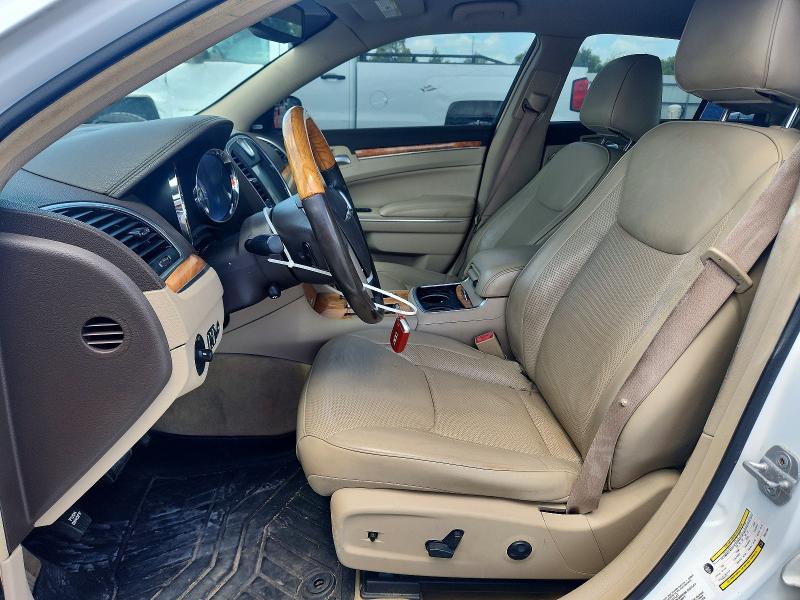 62870016 :رقم المزاد ، 2C3CCAET2DH577390 vin ، 2013 Chrysler 300c مزاد بيع