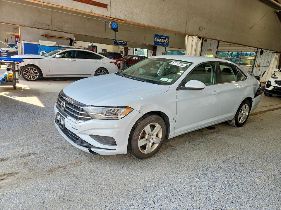61014526 :رقم المزاد ، 3VWC57BU1KM130504 vin ، 2019 Volkswagen Jetta مزاد بيع