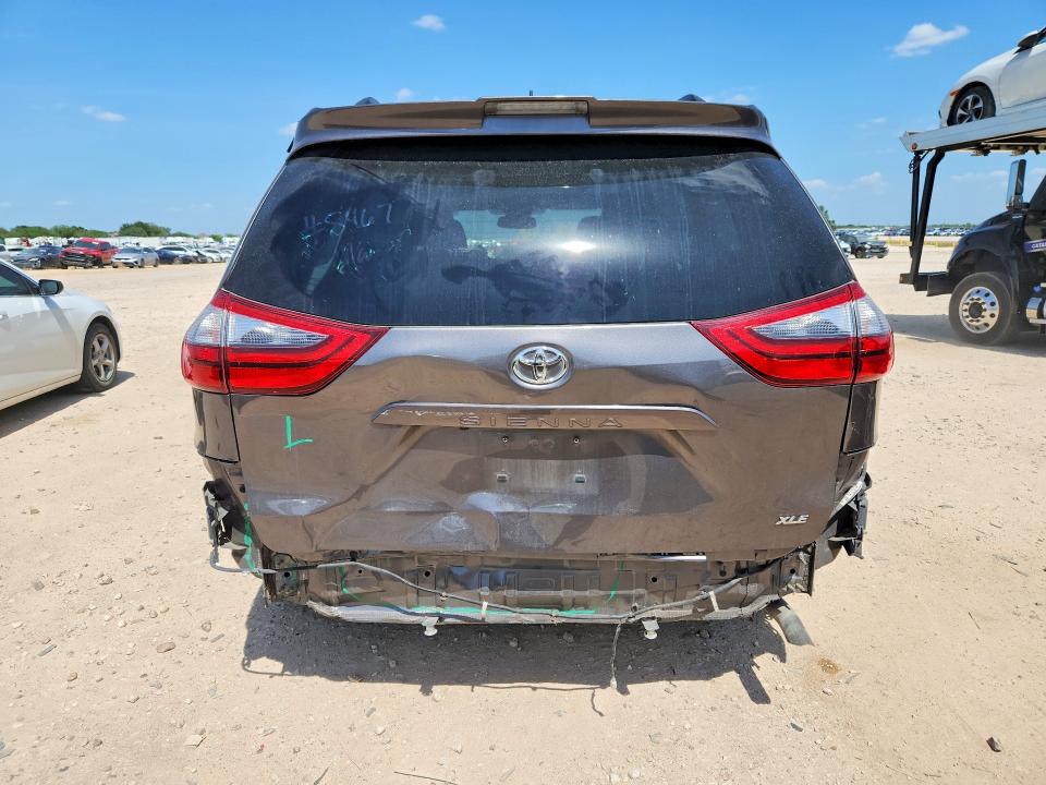 62784906 :رقم المزاد ، 5TDYZ3DC3LS028388 vin ، 2020 Toyota Sienna مزاد بيع