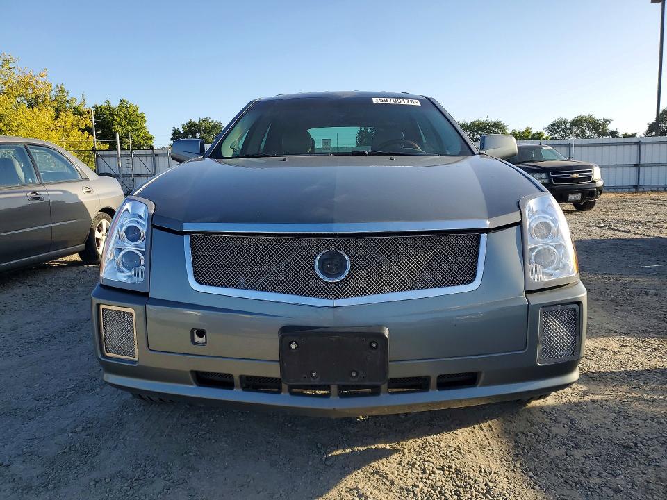 59709176 :رقم المزاد ، 1GYEE63A440142530 vin ، 2004 Cadillac Srx مزاد بيع