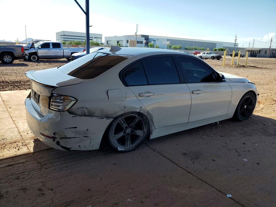 63020666 :رقم المزاد ، WBA3C1G52DNR46568 vin ، 2013 Bmw 328 مزاد بيع