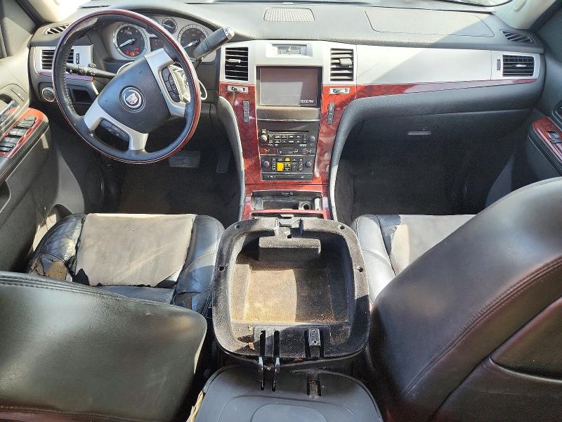 61418346 :رقم المزاد ، 1GYS3CEF8DR137844 vin ، 2013 Cadillac Escalade مزاد بيع