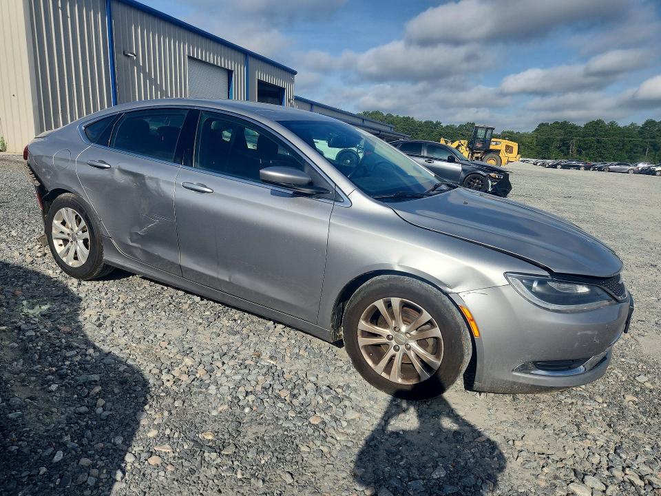 61946456 :رقم المزاد ، 1C3CCCABXFN686487 vin ، 2015 Chrysler 200 مزاد بيع