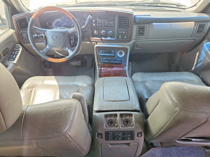 61200186 :رقم المزاد ، 1GYEK63N82R297876 vin ، 2002 Cadillac Escalade مزاد بيع