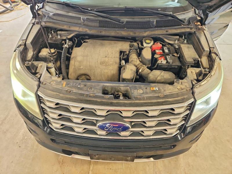 60867796 :رقم المزاد ، 1FM5K8D84HGB63621 vin ، 2017 Ford Explorer مزاد بيع