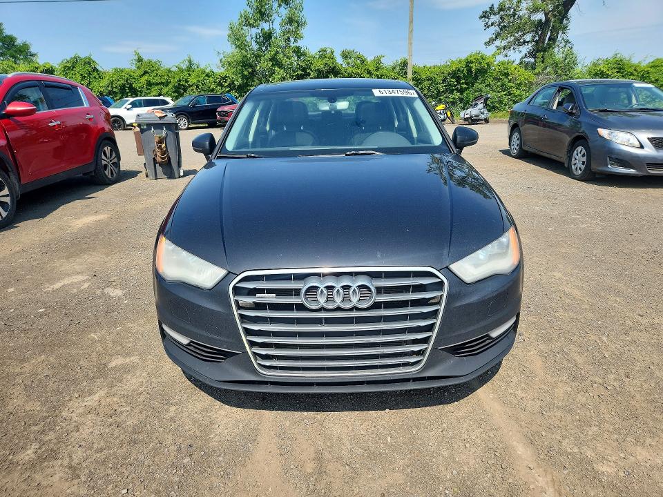 Продажа на аукционе авто 2016 Audi A3, vin: WAUB8GFF8G1106560, номер лота: 61347596