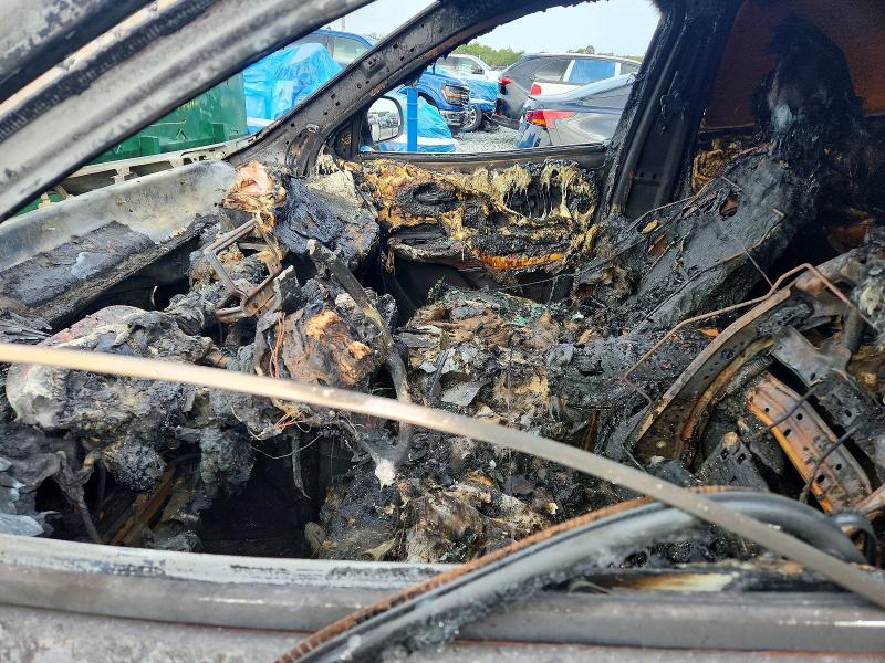 60244686 :رقم المزاد ، 1C4PJMCS6EW229187 vin ، 2014 Jeep Cherokee مزاد بيع