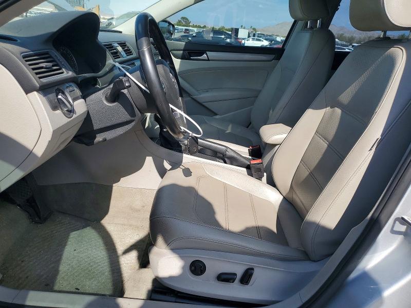 61089416 :رقم المزاد ، 1VWAS7A31FC120698 vin ، 2015 Volkswagen Passat مزاد بيع