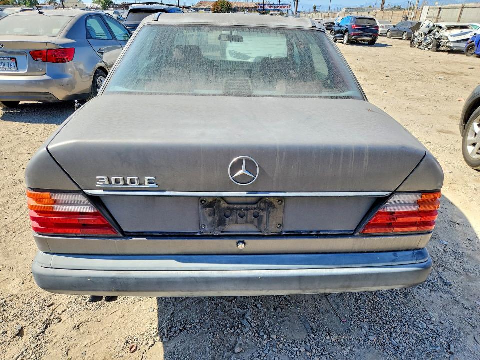 Продажа на аукционе авто 1989 Mercedes-benz 300, vin: WDBEA30D6KA878020, номер лота: 62628366