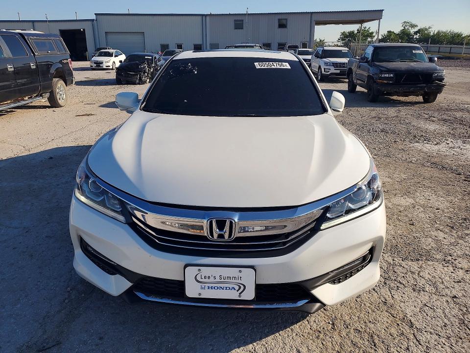 Продаж на аукціоні авто 2016 Honda Accord, vin: 1HGCR2F88GA003939, номер лоту: 60504766