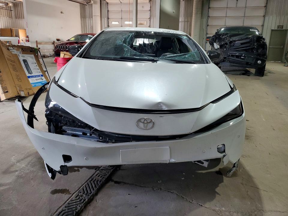 61081236 :رقم المزاد ، JTDACAAU6R3035754 vin ، 2024 Toyota Prius مزاد بيع