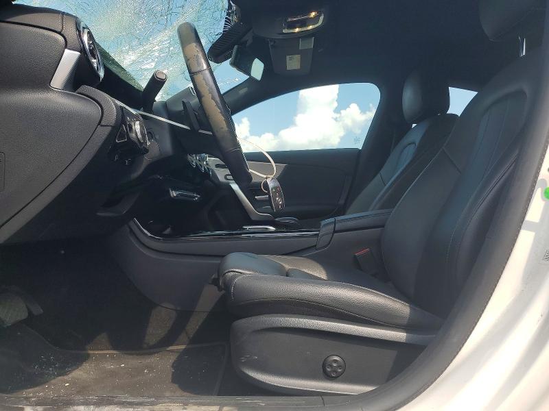 Продажа на аукционе авто 2022 Mercedes-benz Cla, vin: W1K5J4HB7NN264641, номер лота: 62138336