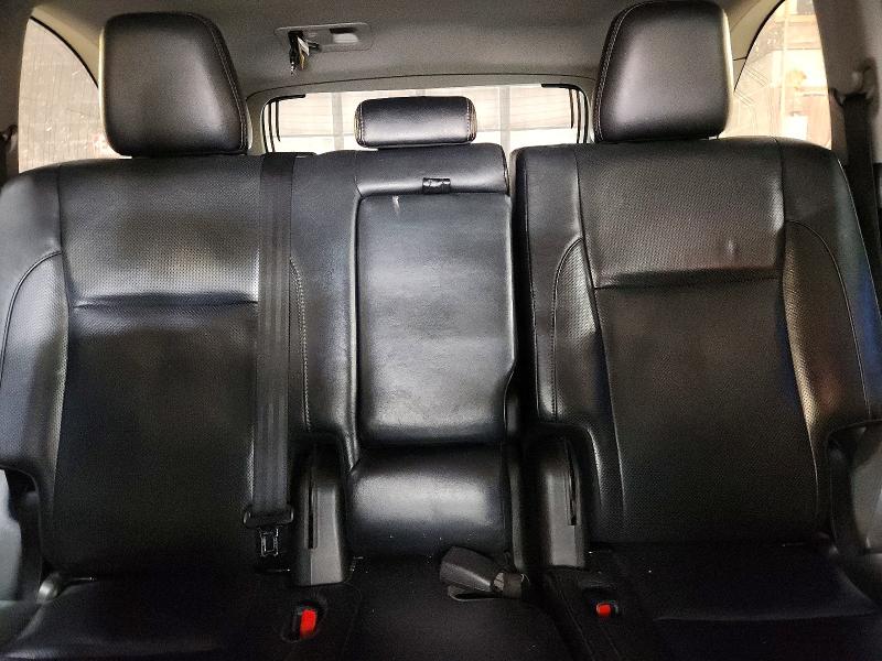 61310616 :رقم المزاد ، 5TDDZRFH4JS863052 vin ، 2018 Toyota Highlander مزاد بيع