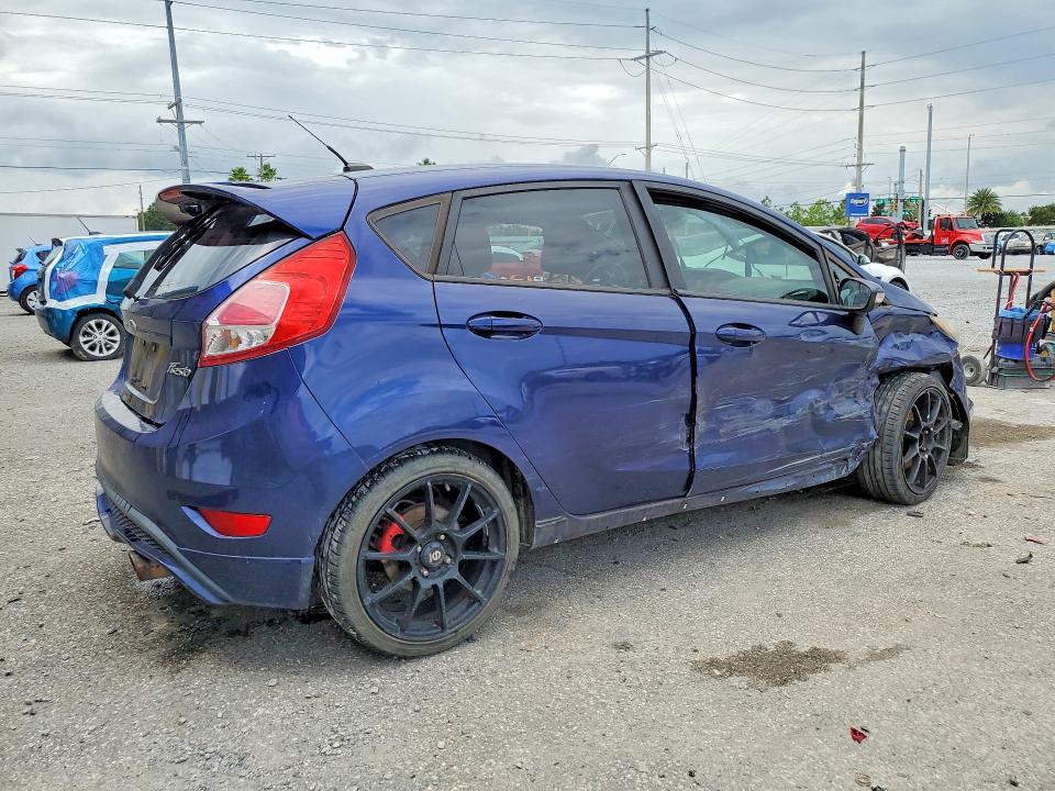 63020556 :رقم المزاد ، 3FADP4GX9GM136180 vin ، 2016 Ford Fiesta مزاد بيع