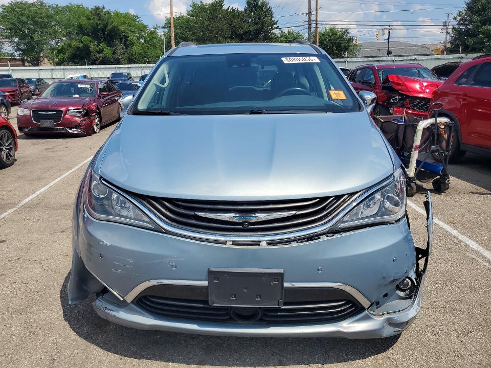 Продаж на аукціоні авто 2017 Chrysler Pacifica, vin: 2C4RC1N77HR798122, номер лоту: 60800056