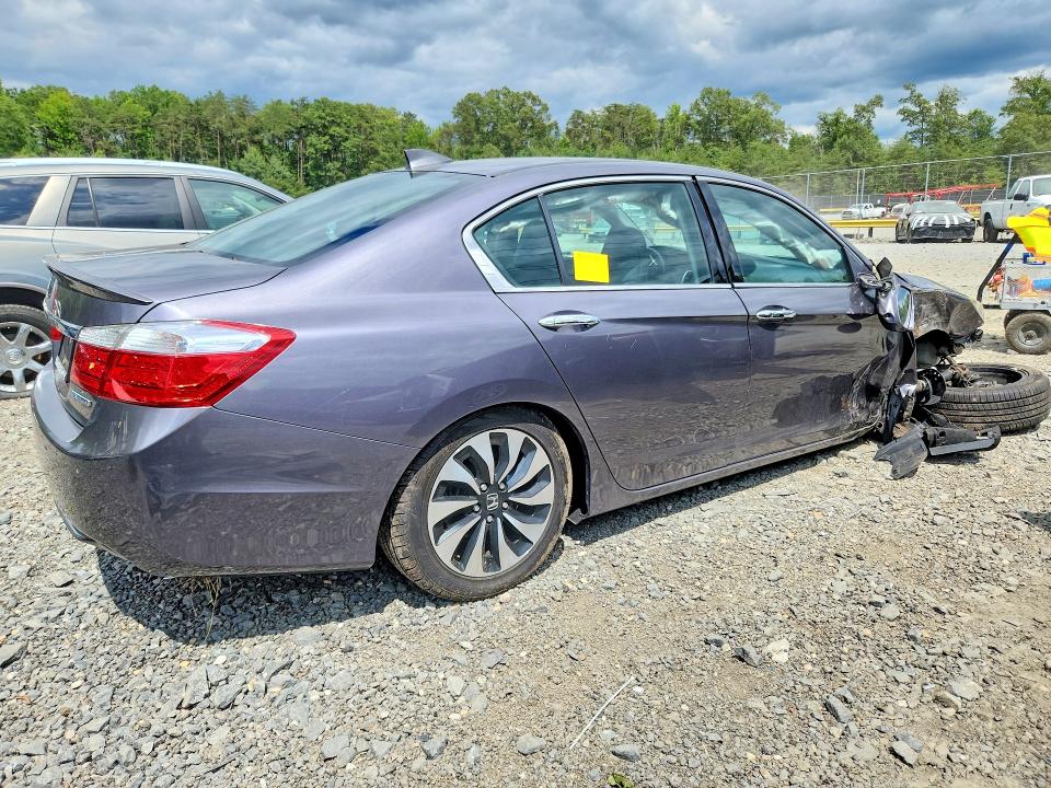 2015 Honda Accord მანქანა იყიდება აუქციონზე, vin: 1HGCR6F51FA010646, აუქციონის ნომერი: 62997406