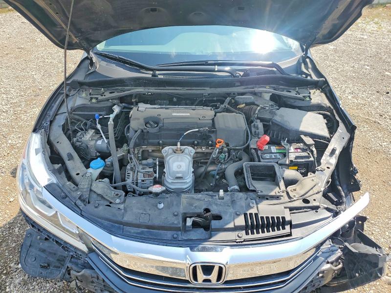 Продажа на аукционе авто 2017 Honda Accord, vin: 1HGCR2F98HA135108, номер лота: 61811806