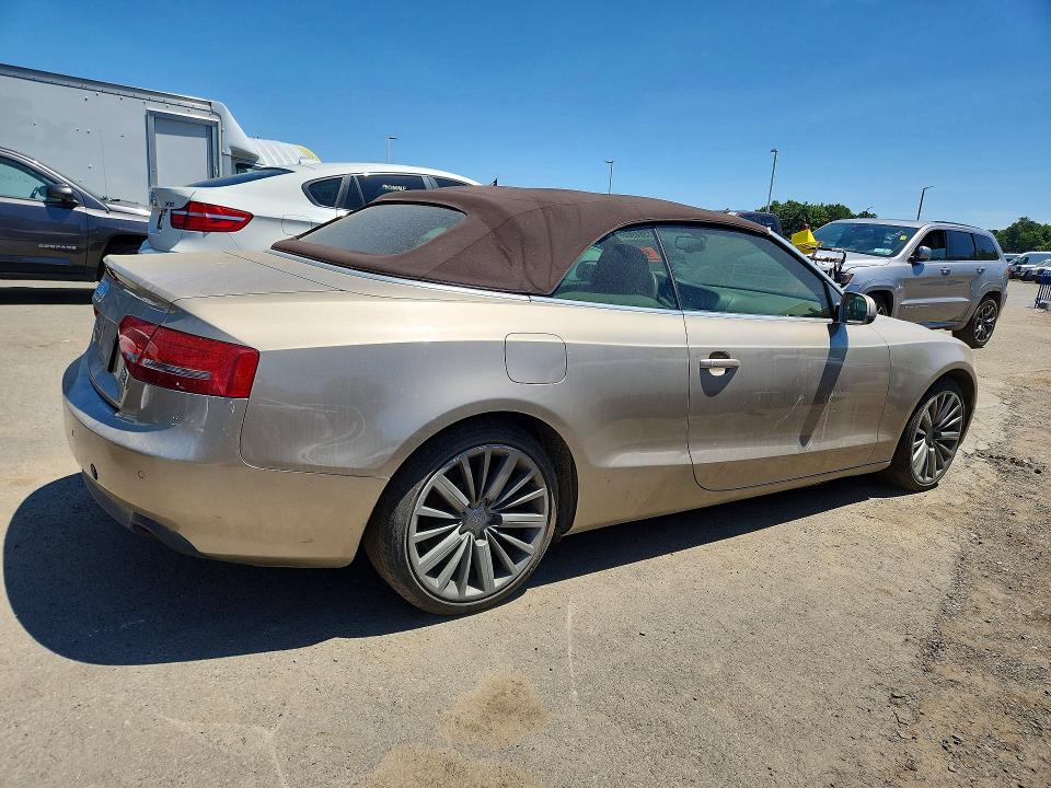 Aukcja sprzedaży 2011 Audi A5, vin: WAULFAFH7BN010722, numer aukcji: 61384906