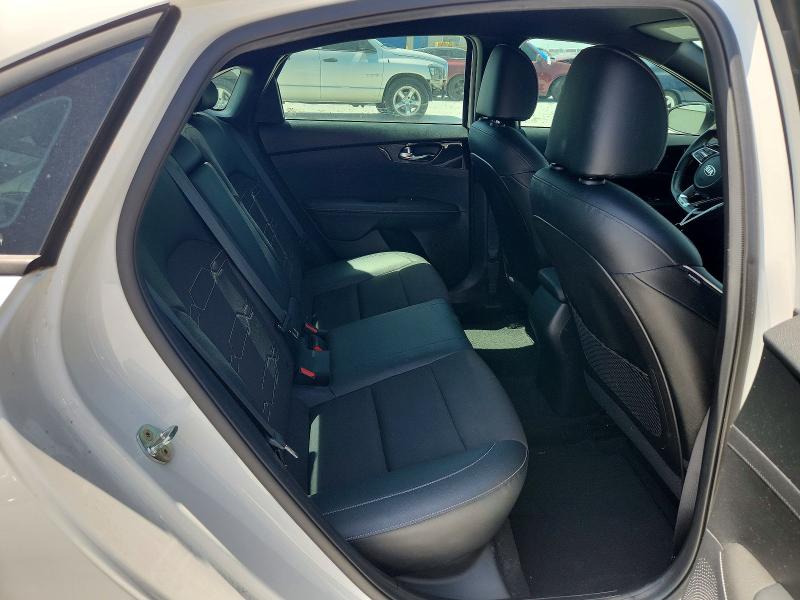 2020 Kia Forte მანქანა იყიდება აუქციონზე, vin: 3KPF34AD9LE257938, აუქციონის ნომერი: 61960236