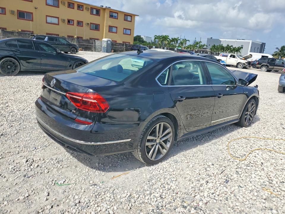 Продажа на аукционе авто 2017 Volkswagen Passat, vin: 1VWDT7A33HC058167, номер лота: 60765396