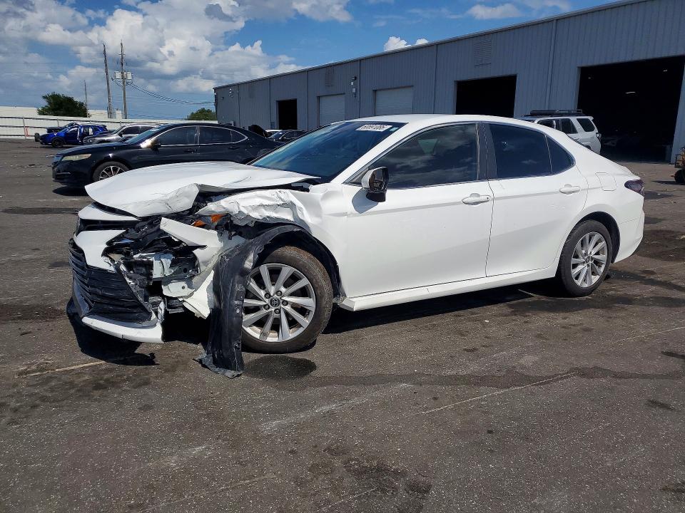 Продаж на аукціоні авто 2022 Toyota Camry, vin: 4T1R11AK2NU657839, номер лоту: 60891086