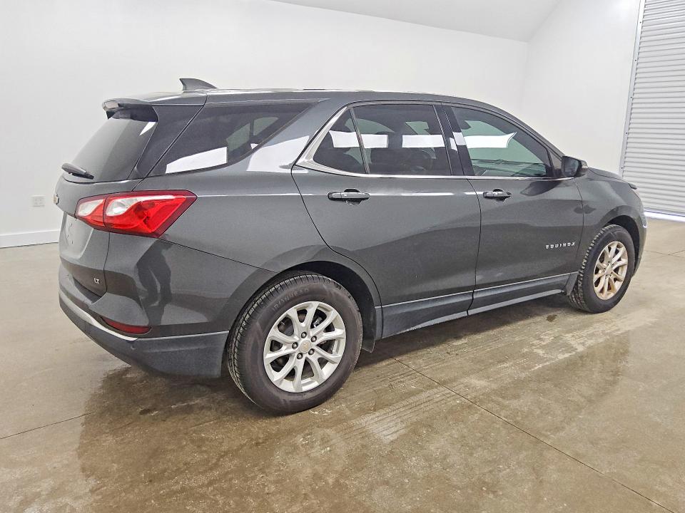 2018 Chevrolet Equinox მანქანა იყიდება აუქციონზე, vin: 2GNAXJEV5J6302975, აუქციონის ნომერი: 58756406