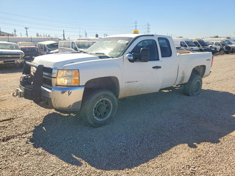 Auction sale of the 2008 Chevrolet Silverado, vin: 1GCHK29648E157626, lot number: 59302946