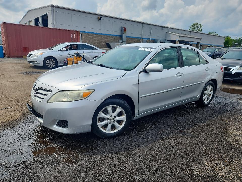 2011 Toyota Camry მანქანა იყიდება აუქციონზე, vin: 4T4BF3EK1BR106473, აუქციონის ნომერი: 63009746
