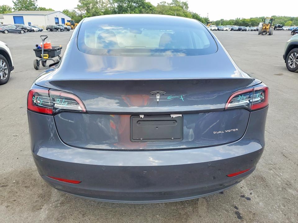 61192216 :رقم المزاد ، 5YJ3E1EB5NF253323 vin ، 2022 Tesla Model 3 مزاد بيع