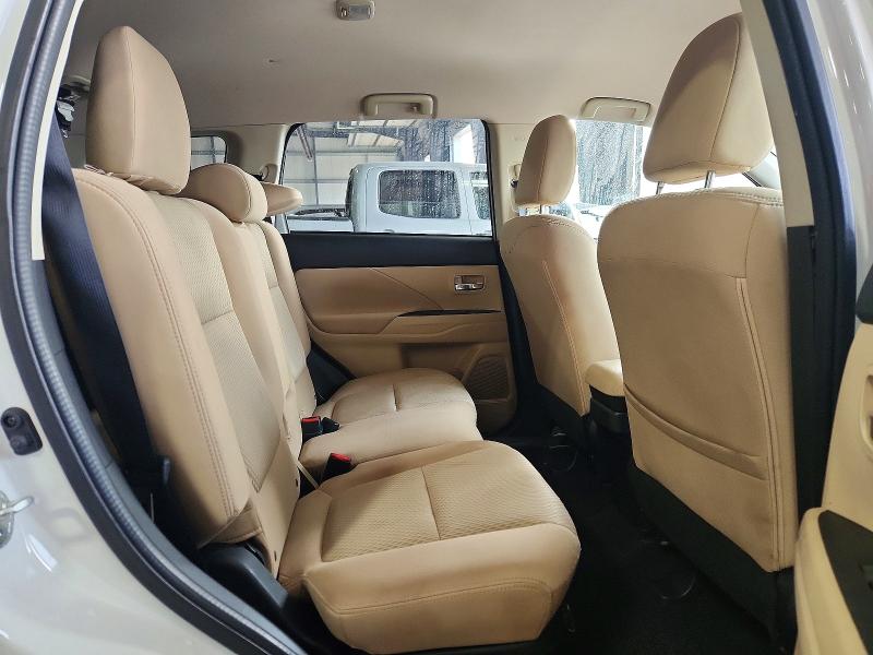 2016 Mitsubishi Outlander მანქანა იყიდება აუქციონზე, vin: JA4AZ3A32GZ022683, აუქციონის ნომერი: 61197216