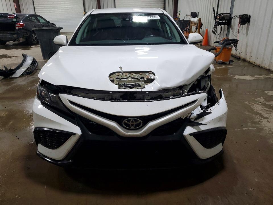 2021 Toyota Camry მანქანა იყიდება აუქციონზე, vin: 4T1G11AK1MU589961, აუქციონის ნომერი: 62579966