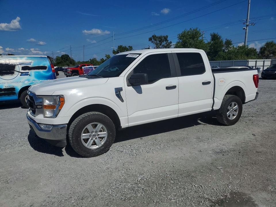 61283516 :رقم المزاد ، 1FTEW1EB4NFA51333 vin ، 2022 Ford F150 مزاد بيع
