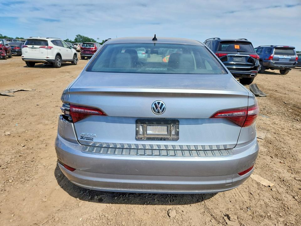 60767646 :رقم المزاد ، 3VWC57BU4MM057986 vin ، 2021 Volkswagen Jetta مزاد بيع