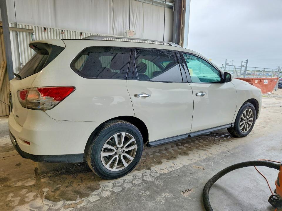2016 Nissan Pathfinder მანქანა იყიდება აუქციონზე, vin: 5N1AR2MM9GC601883, აუქციონის ნომერი: 62614346