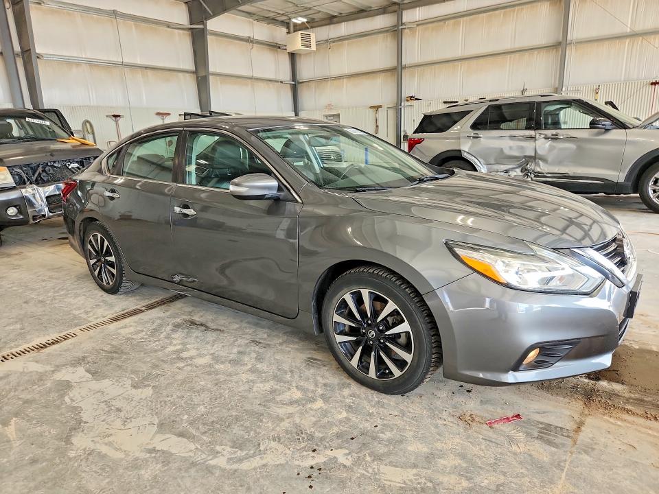 Продажа на аукционе авто 2018 Nissan Altima, vin: 1N4AL3AP0JC198223, номер лота: 62446216