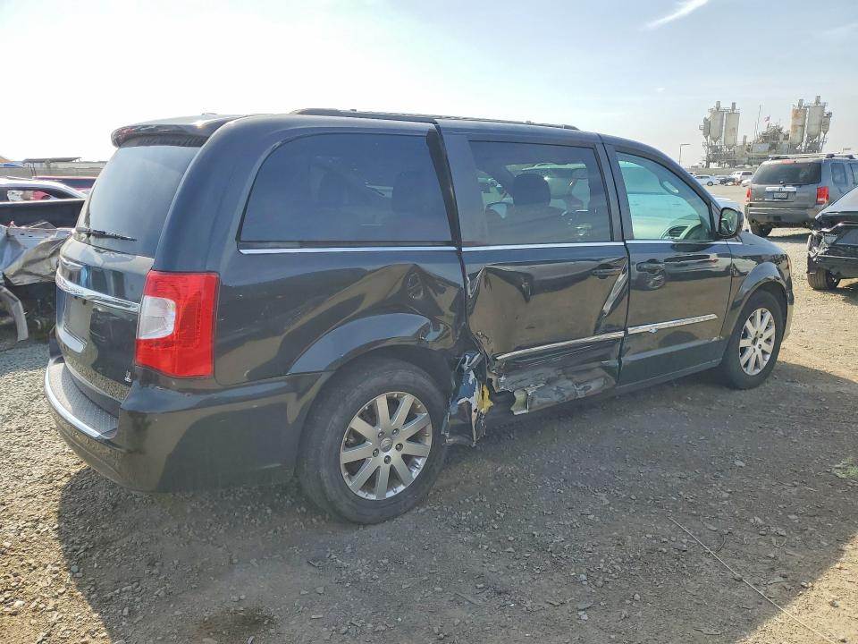 62539176 :رقم المزاد ، 2C4RC1BG7GR290901 vin ، 2016 Chrysler Town & Country مزاد بيع