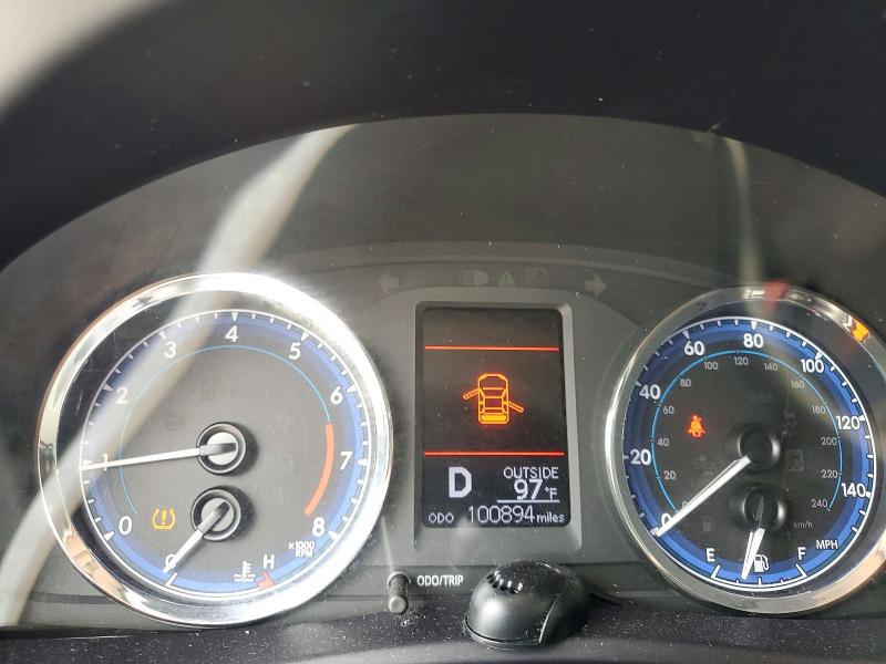 60386806 :رقم المزاد ، 5YFBURHE9KP932739 vin ، 2019 Toyota Corolla مزاد بيع