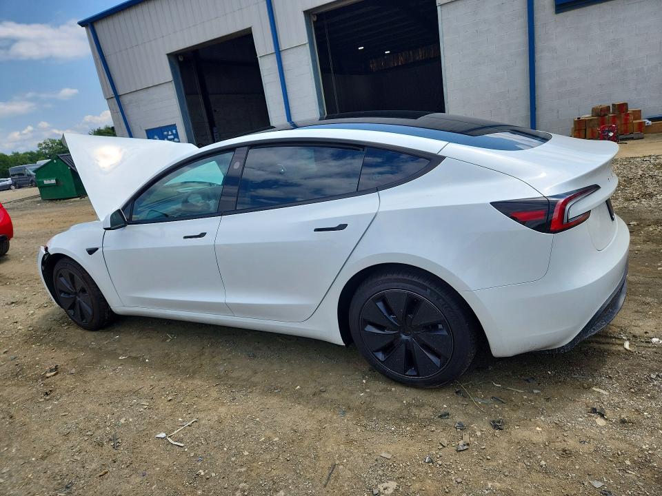 2026 Tesla Model 3 მანქანა იყიდება აუქციონზე, vin: 5YJ3E1EB2TF121214, აუქციონის ნომერი: 62868586