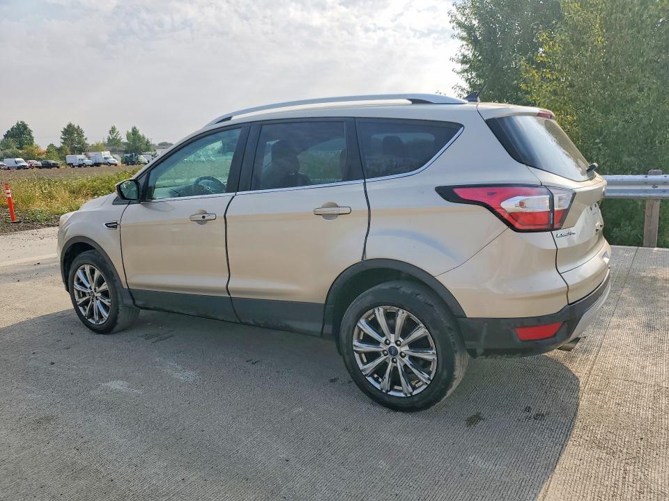 Продажа на аукционе авто 2018 Ford Escape, vin: 1FMCU9J98JUC71090, номер лота: 62240756