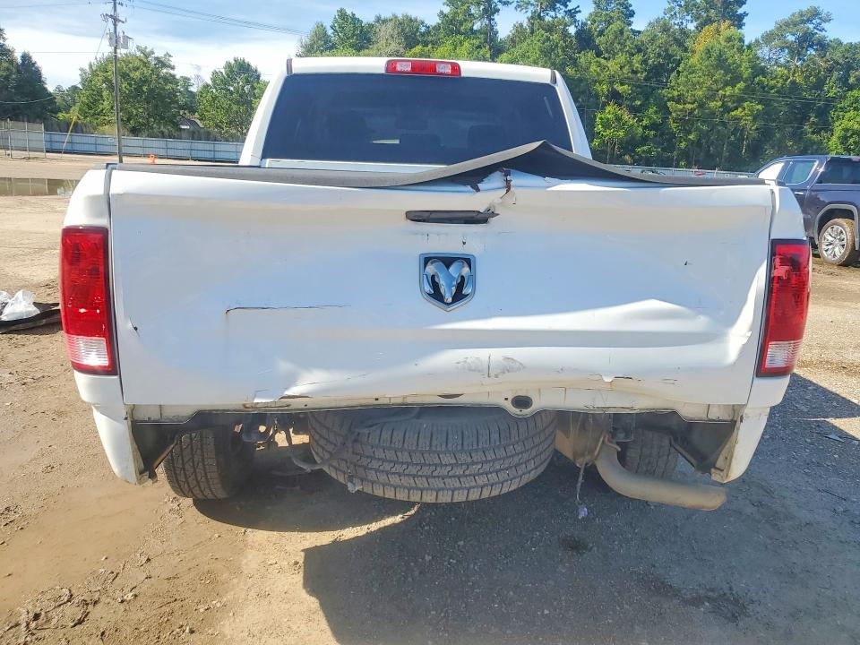 61297116 :رقم المزاد ، 1C6RR6KT2JS317735 vin ، 2018 Dodge Ram مزاد بيع