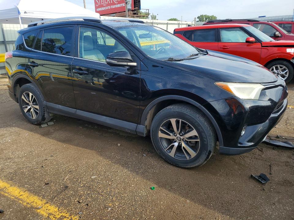 Продажа на аукционе авто 2016 Toyota Rav4, vin: 2T3RFREV1GW535844, номер лота: 63231626
