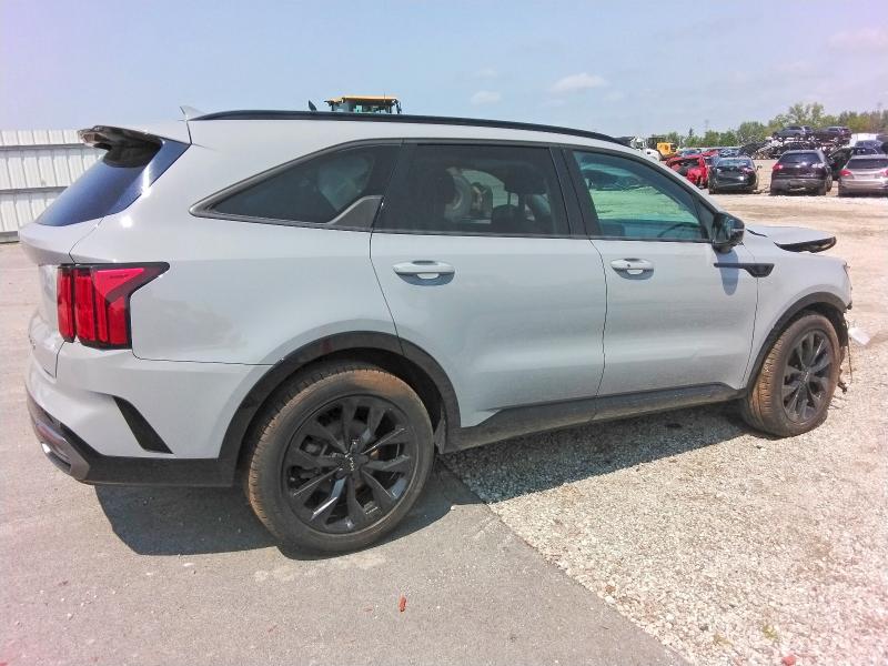 60686576 :رقم المزاد ، 5XYRK4LFXNG093779 vin ، 2022 Kia Sorento مزاد بيع