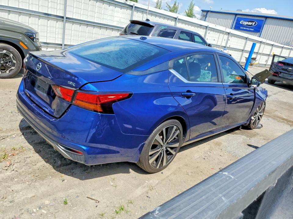 61119336 :رقم المزاد ، 1N4BL4CV7KC182124 vin ، 2019 Nissan Altima مزاد بيع