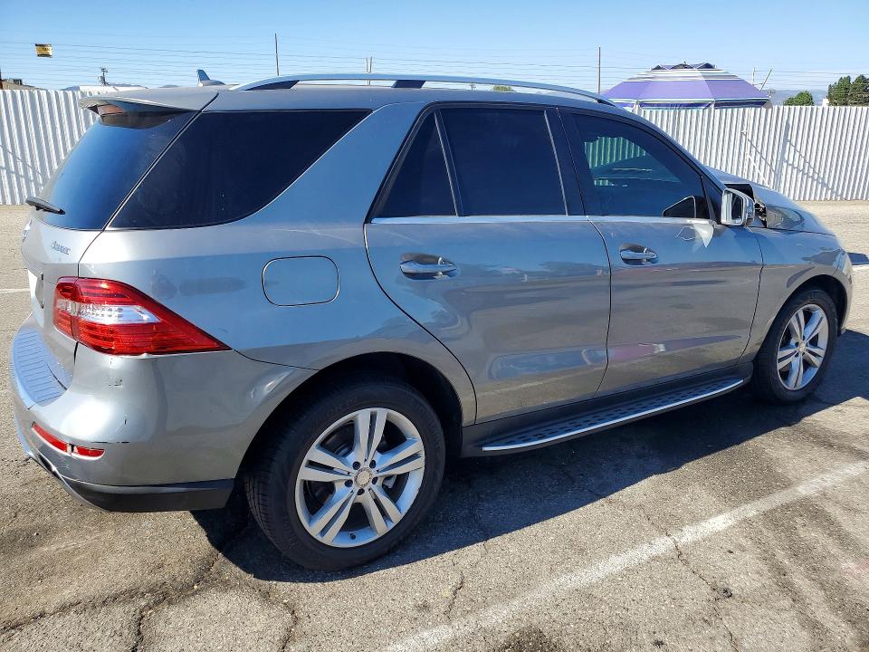 61604126 :رقم المزاد ، 4JGDA5HB8FA571834 vin ، 2015 Mercedes-benz Ml مزاد بيع