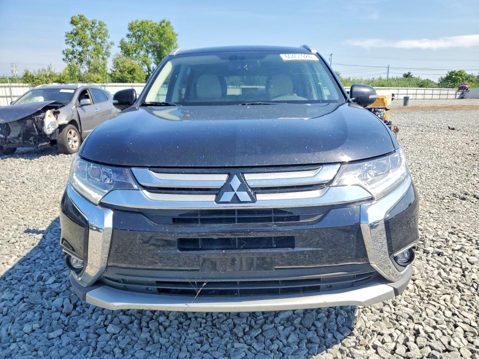 60451926 :رقم المزاد ، JA4AZ3A3XJZ000566 vin ، 2018 Mitsubishi Outlander مزاد بيع