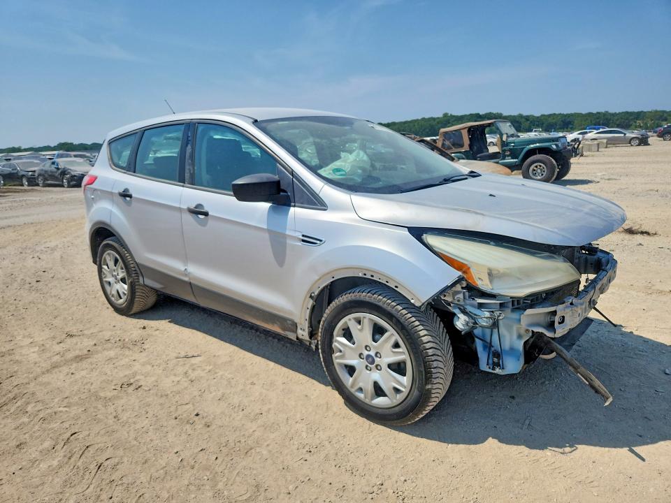 61974966 :رقم المزاد ، 1FMCU0F74DUC23481 vin ، 2013 Ford Escape مزاد بيع