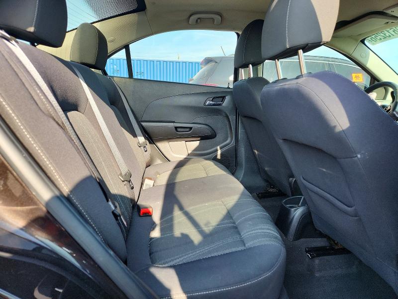 59613256 :رقم المزاد ، 1G1JC5SH1F4127202 vin ، 2015 Chevrolet Sonic مزاد بيع