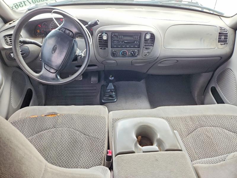 63007156 :رقم المزاد ، 1FTRX18W4XNA79350 vin ، 1999 Ford F150 مزاد بيع
